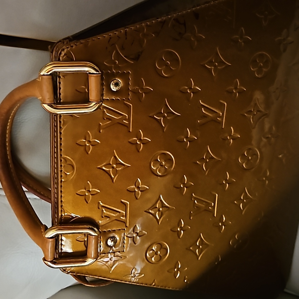 Rare Louis Vuitton Trapizoid Vernis Monogramed handbag Purse ONLY.